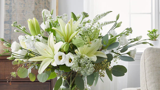 🌸 Honoring Life with Flowers: Sympathy Blooms That Speak from the Heart