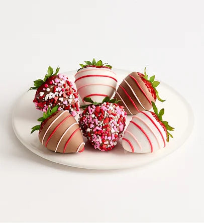 Sweetly Sprinkled Chocolate Berries